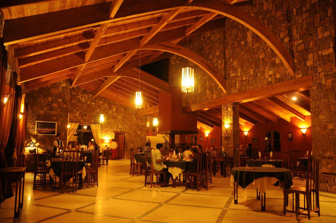 Le Jardin Du Roy Hotel Ranohira Ngoại thất bức ảnh