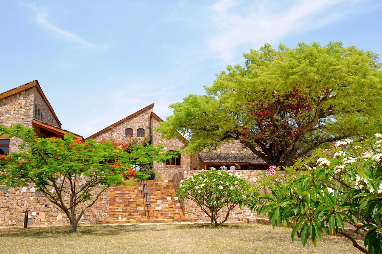 Le Jardin Du Roy Hotel Ranohira Ngoại thất bức ảnh